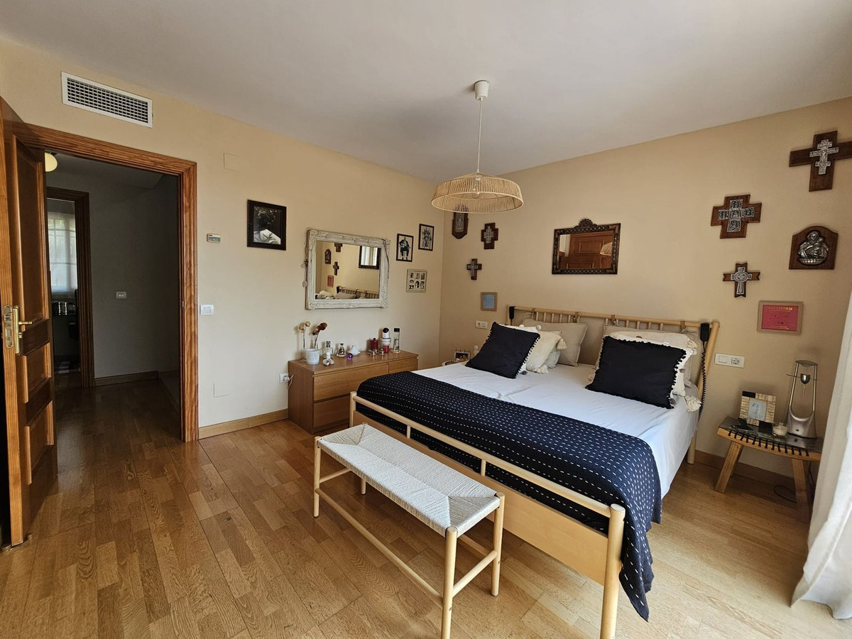 Appartement te koop in Pinares de San Antón | 4 slaapkamers H5448823