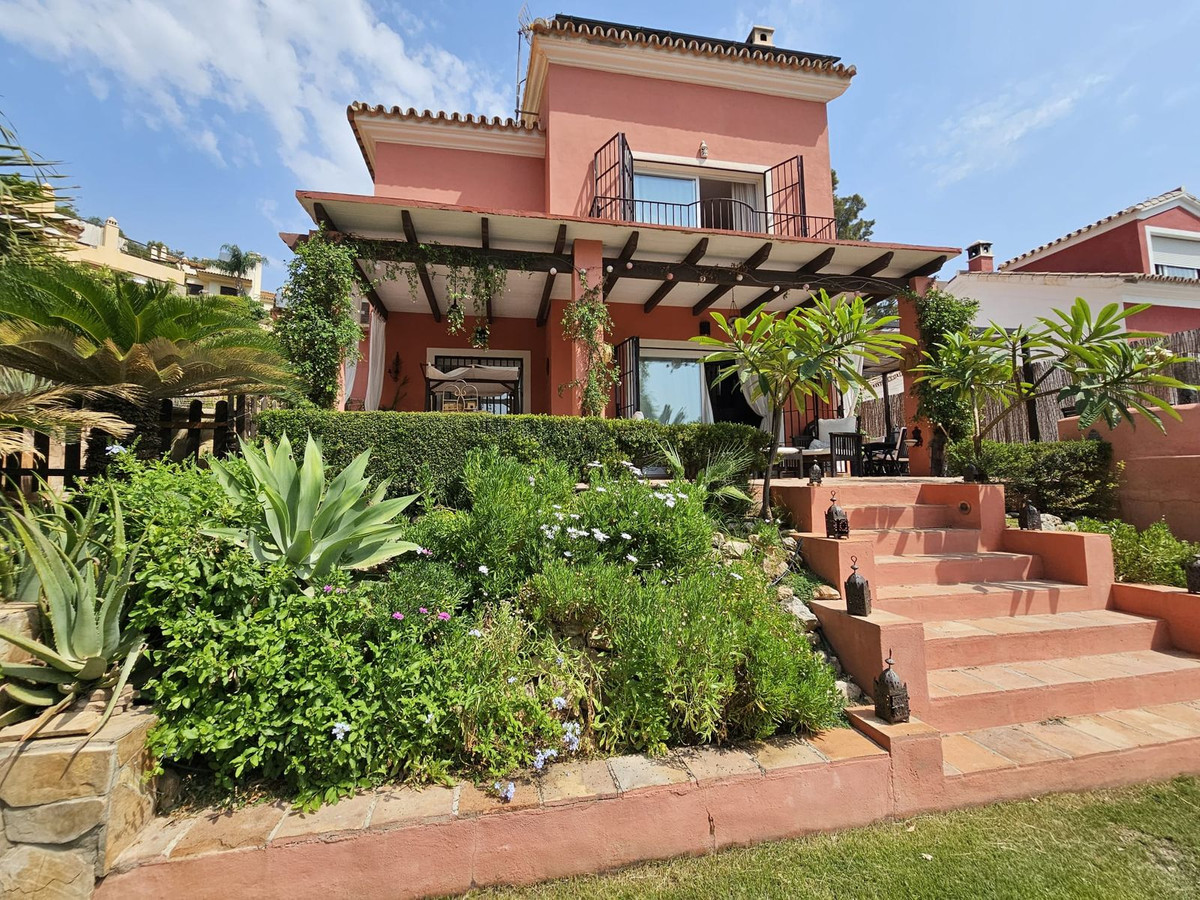 Appartement te koop in Pinares de San Antón | 4 slaapkamers H5448823