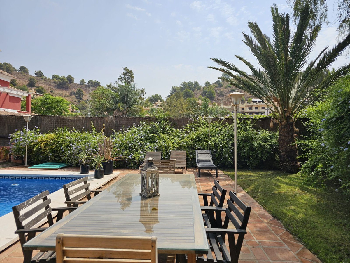 Appartement te koop in Pinares de San Antón | 4 slaapkamers H5448823