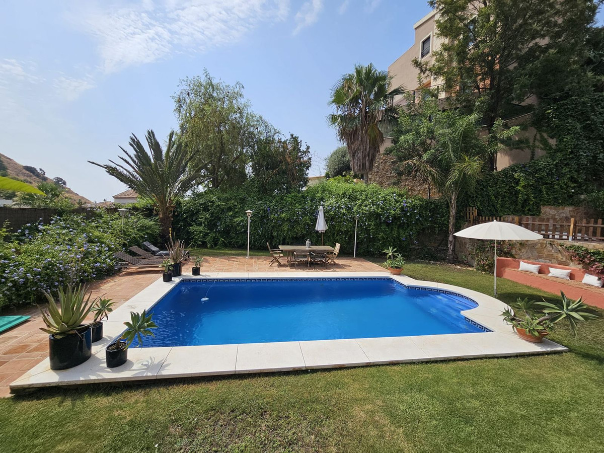 Appartement te koop in Pinares de San Antón | 4 slaapkamers H5448823