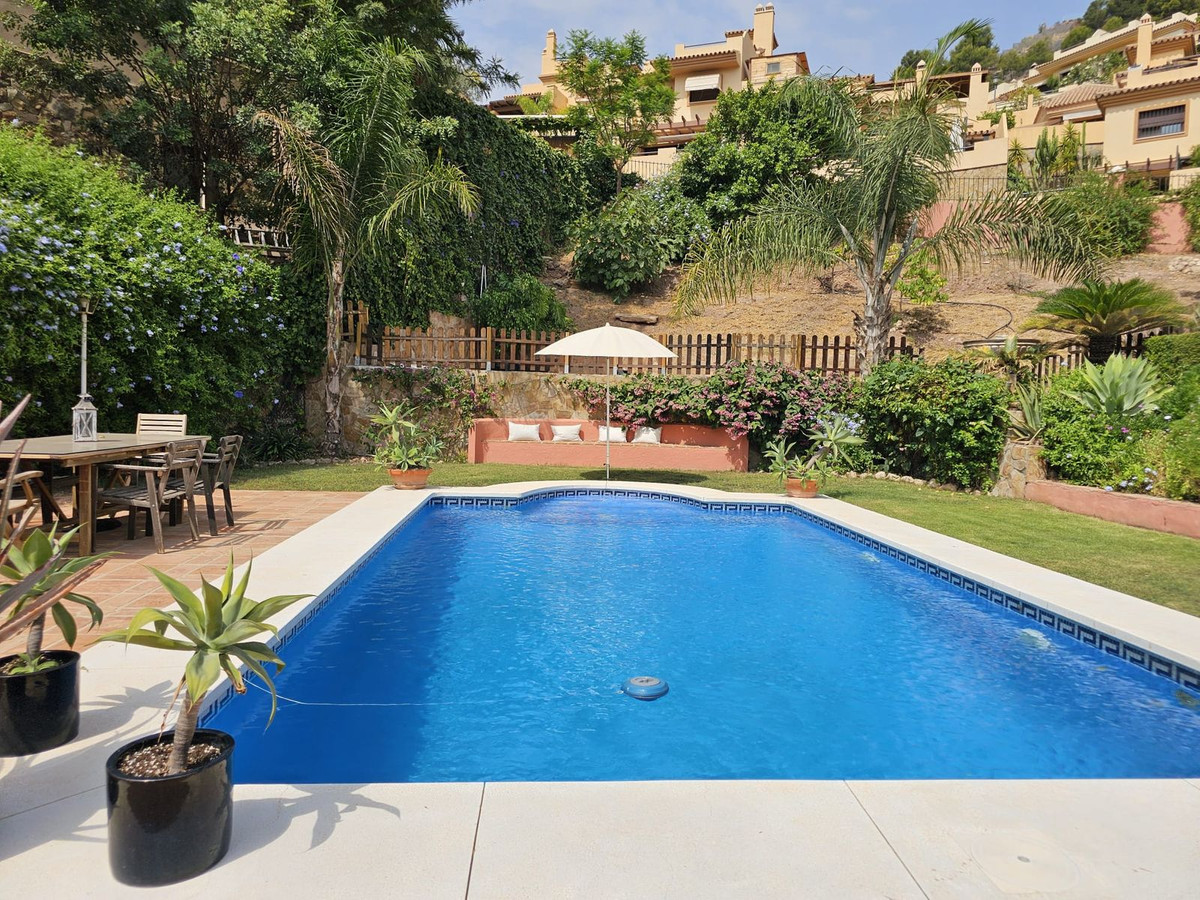 Appartement te koop in Pinares de San Antón | 4 slaapkamers H5448823