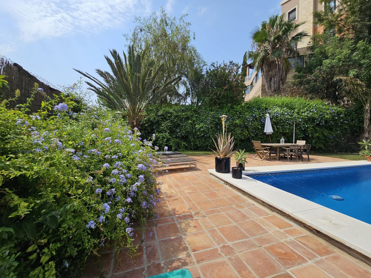 Appartement te koop in Pinares de San Antón | 4 slaapkamers H5448823