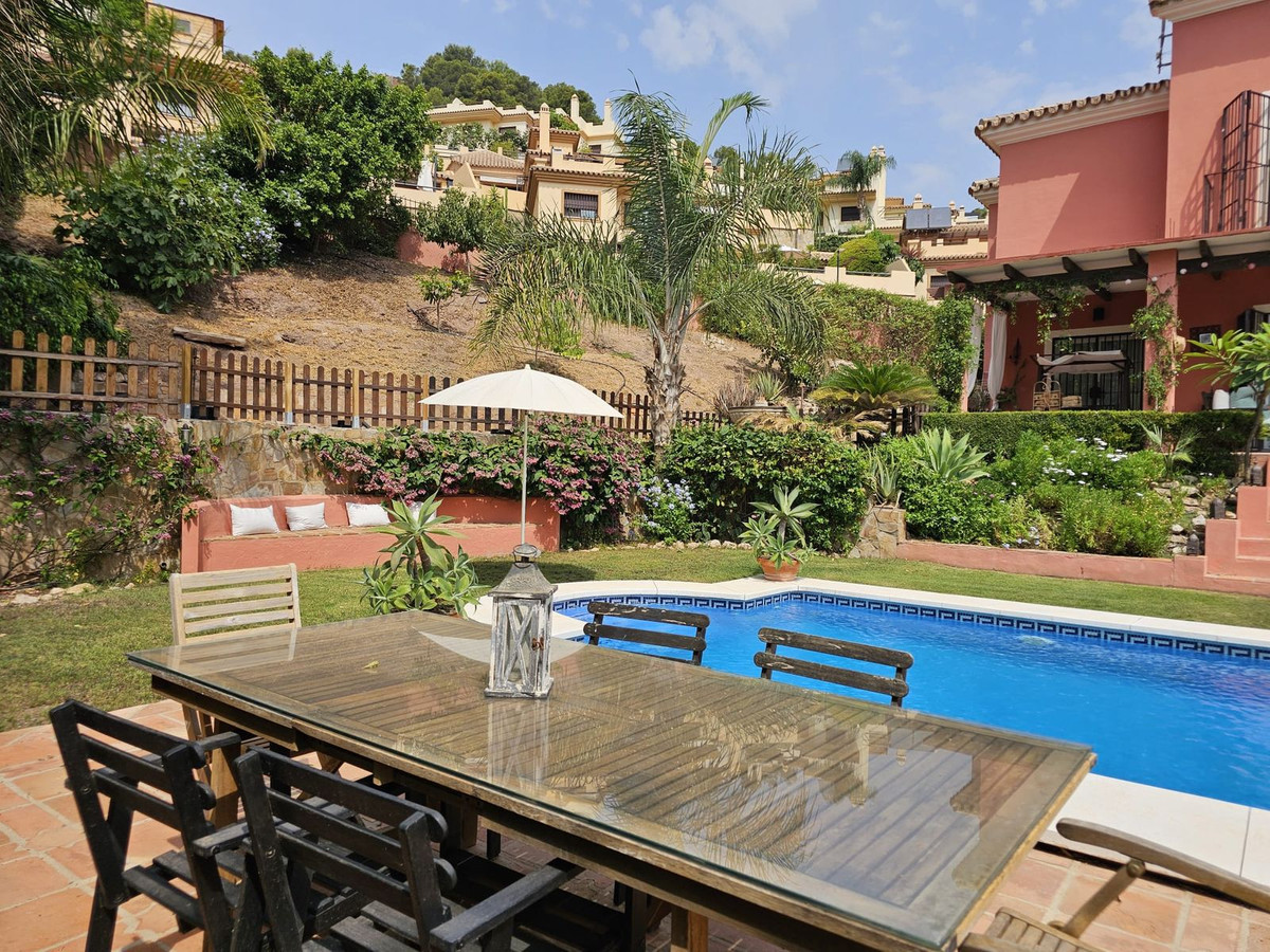 Appartement te koop in Pinares de San Antón | 4 slaapkamers H5448823