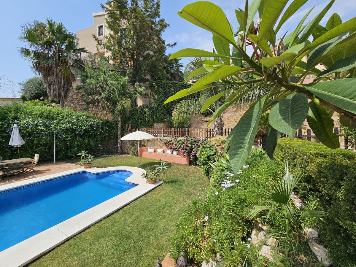 Appartement te koop in Pinares de San Antón | 4 slaapkamers H5448823