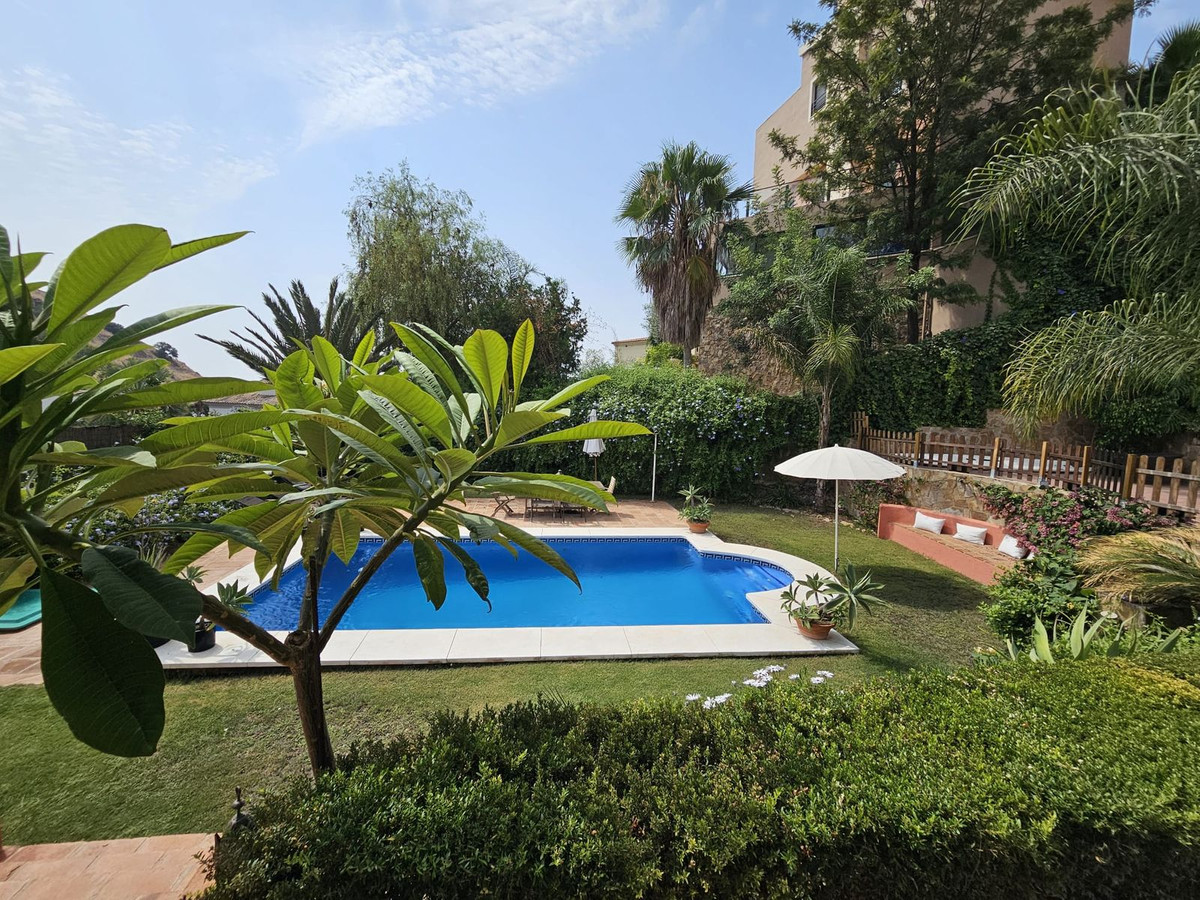 Appartement te koop in Pinares de San Antón | 4 slaapkamers H5448823