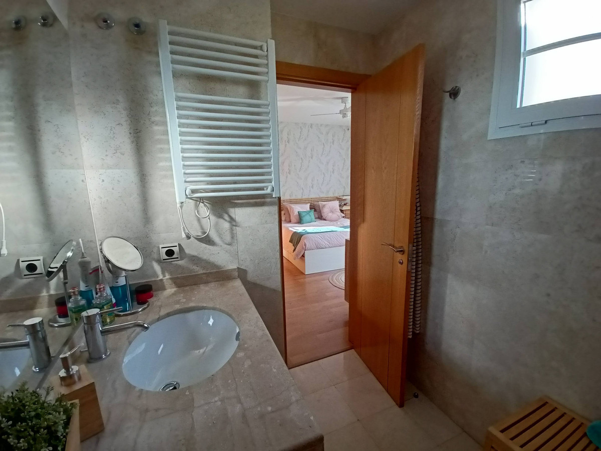 Appartement te koop in Pinares de San Antón | 3 slaapkamers H5462665