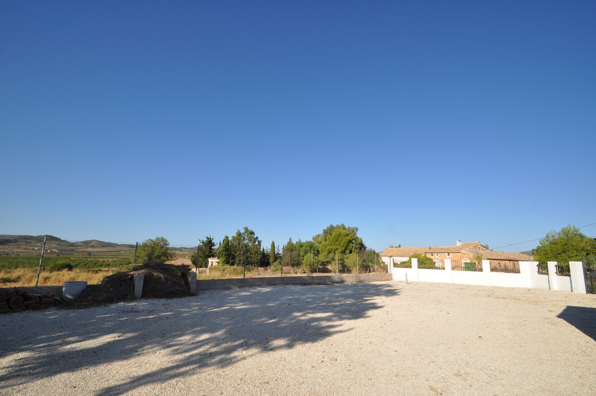 Finca - Cortijo te koop in Pinoso | 8 slaapkamers H5291611