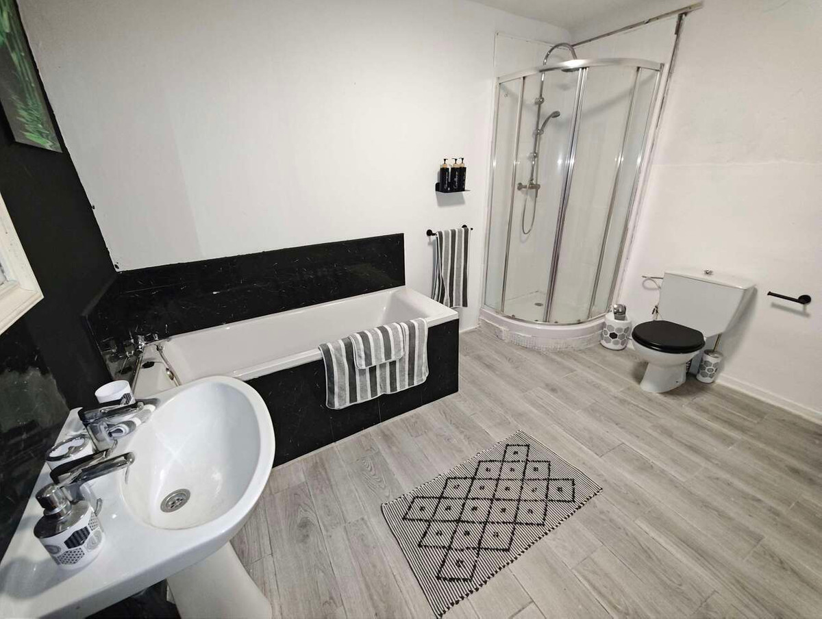 Huis te koop in Pinoso | 5 slaapkamers H5300140