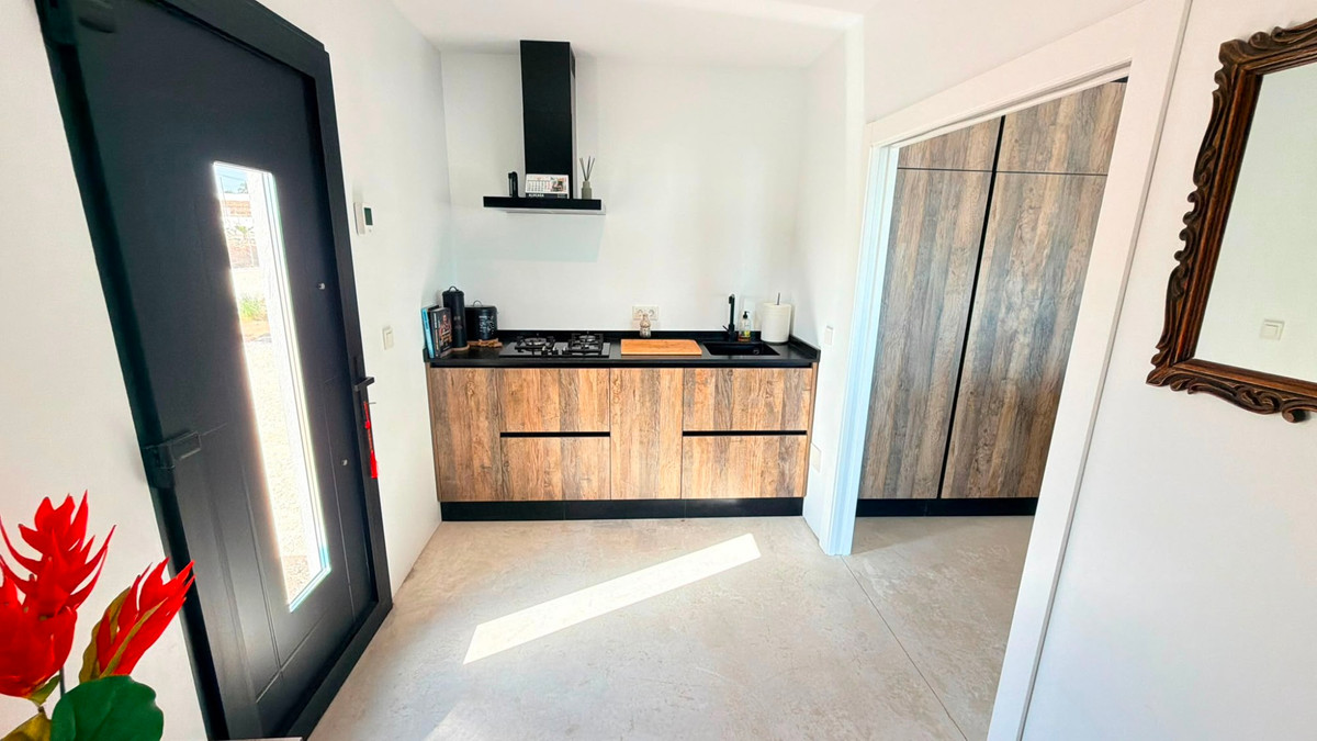 Property main view 44