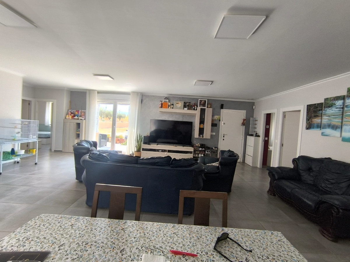 Appartement te koop in Pinoso | 4 slaapkamers H5456407