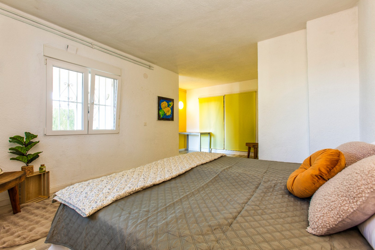 Appartement te koop in Pinosol | 3 slaapkamers H5287408