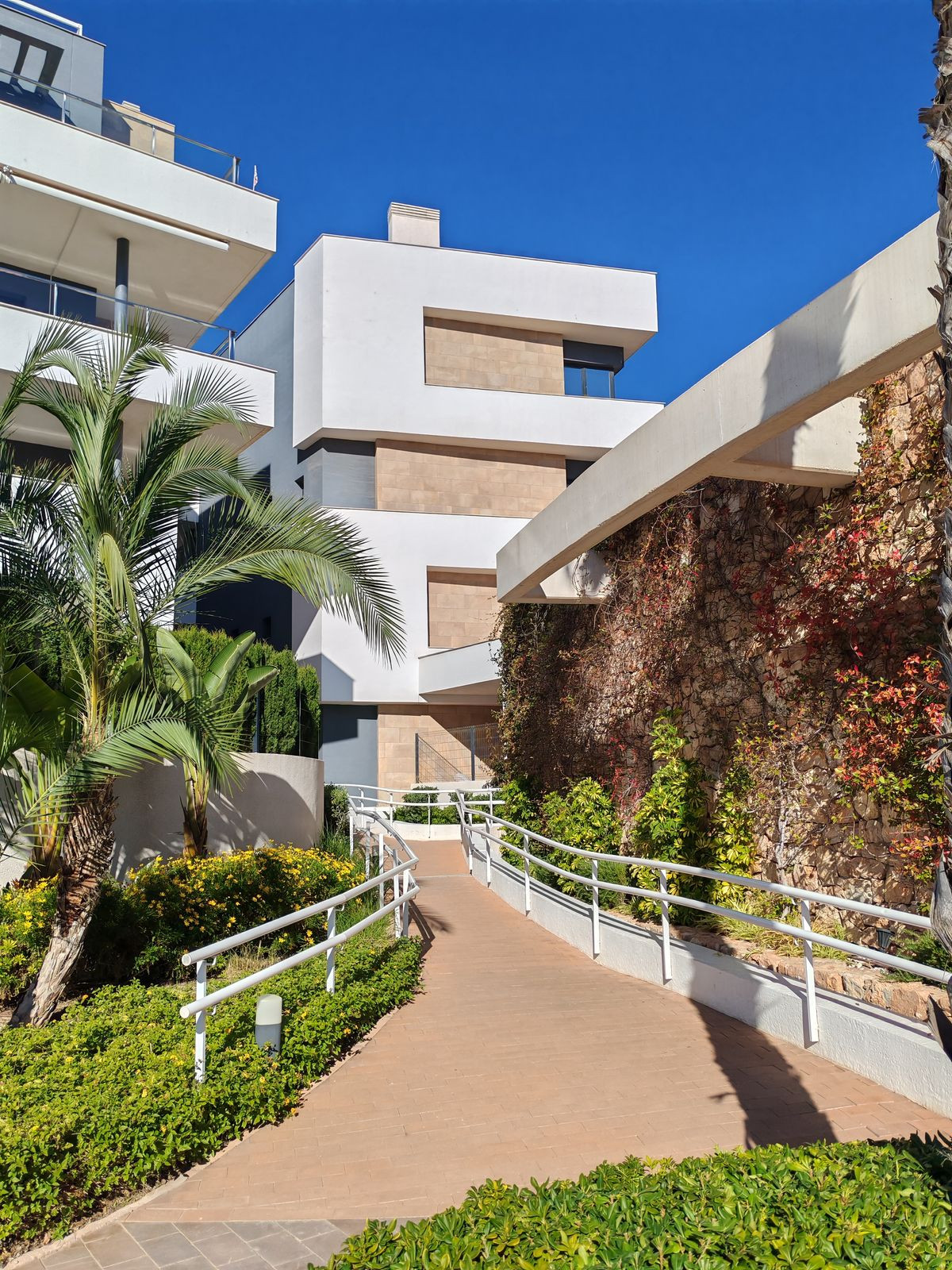 Property main view 70