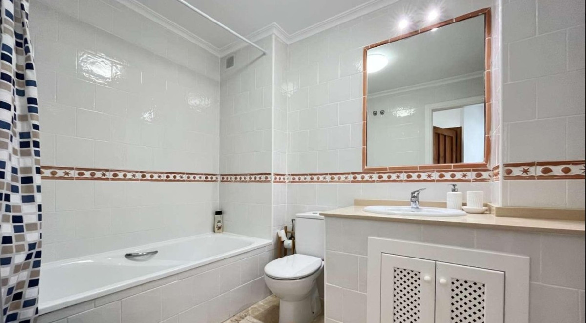 Appartement te koop in Playa Flamenca | 2 slaapkamers H5264488