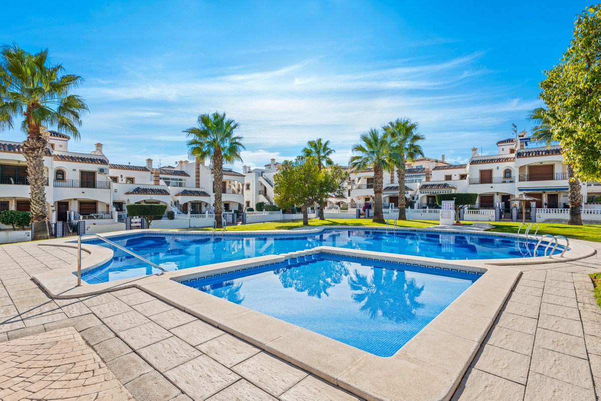 Appartement te koop in Playa Flamenca | 2 slaapkamers H5264488
