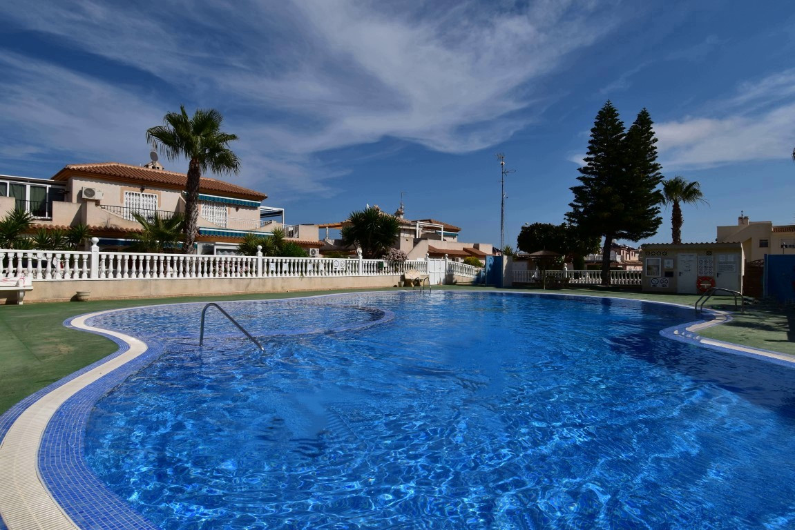 Quad te koop in Playa Flamenca | 2 slaapkamers H5265139