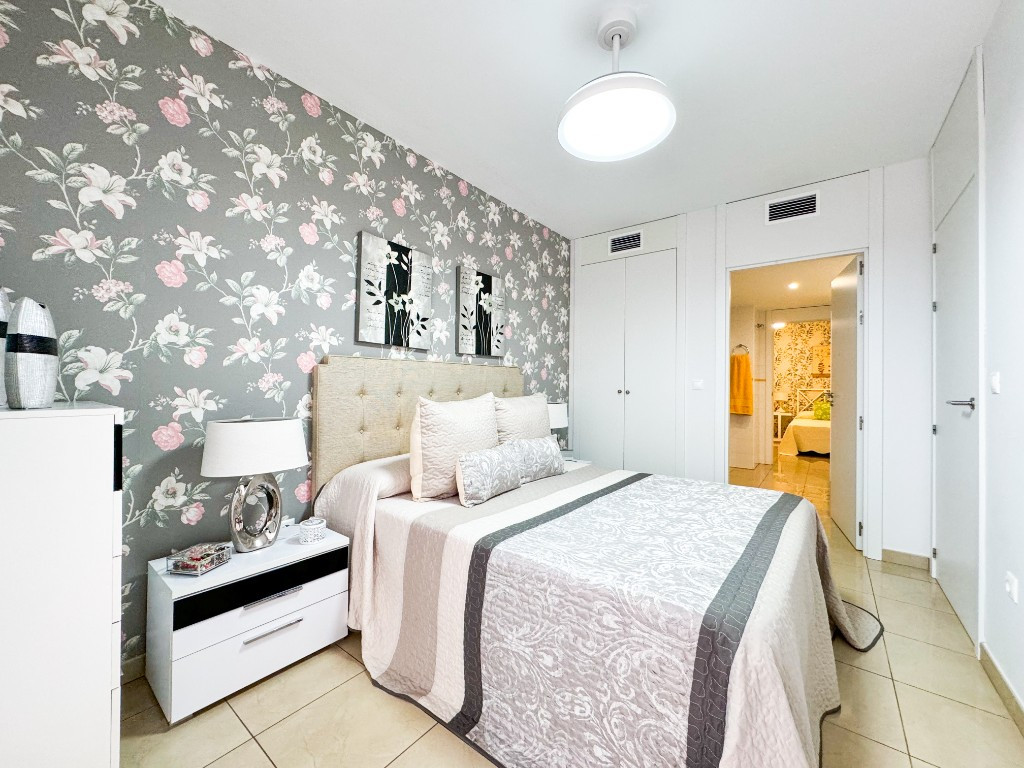 Appartement te koop in Playa Flamenca | 2 slaapkamers H5265358