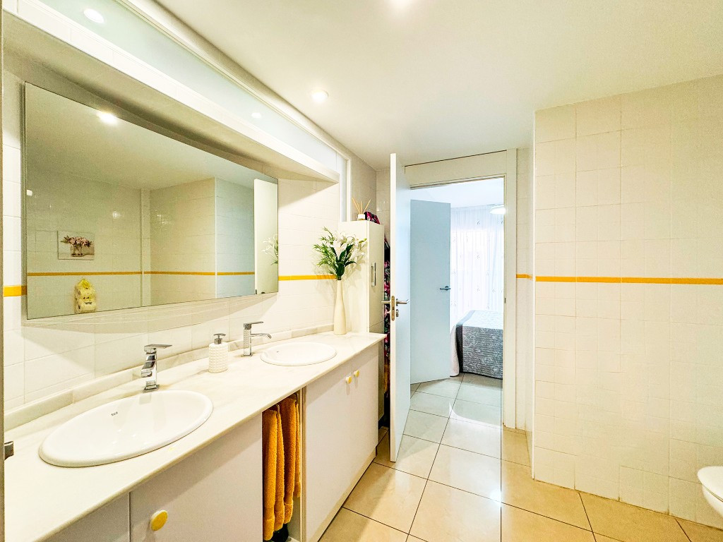 Appartement te koop in Playa Flamenca | 2 slaapkamers H5265358