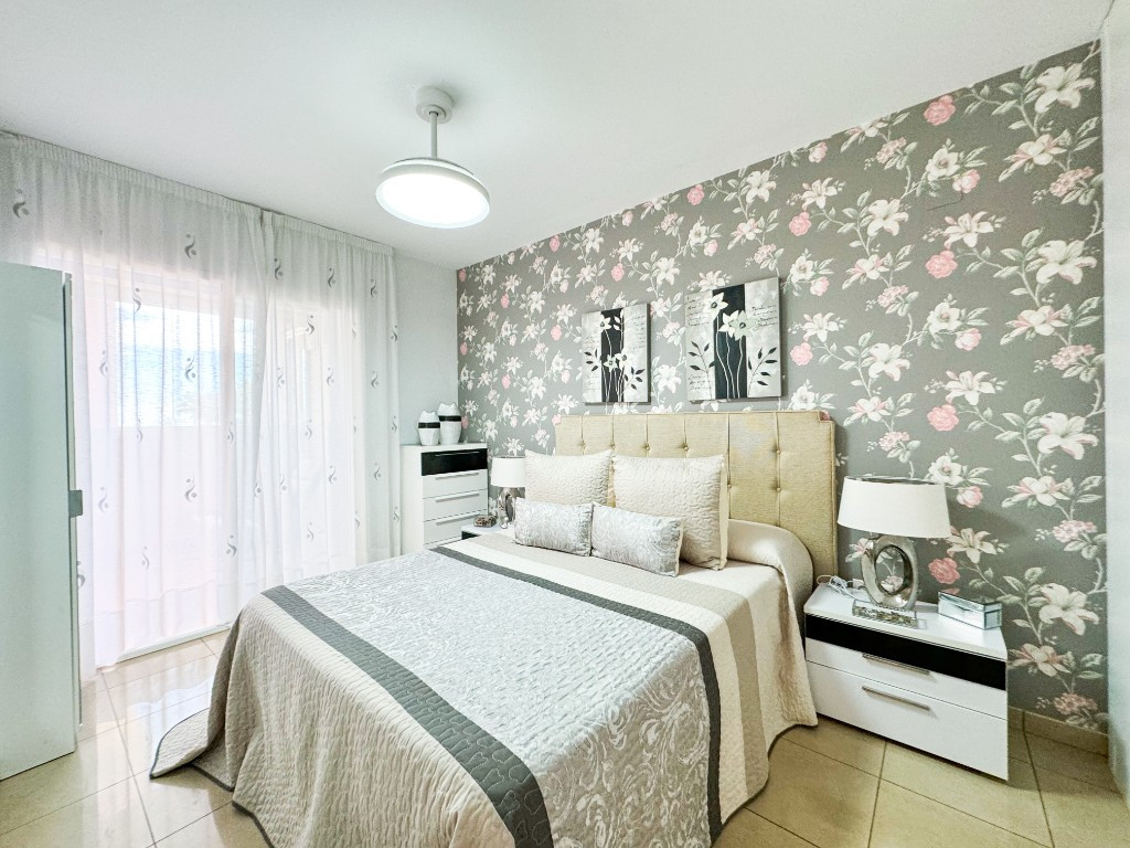 Appartement te koop in Playa Flamenca | 2 slaapkamers H5265358