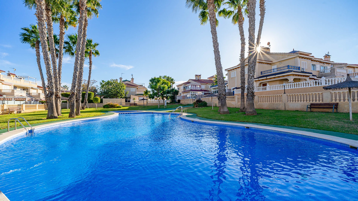 Appartement te koop in Playa Flamenca | 1 slaapkamers H5265415