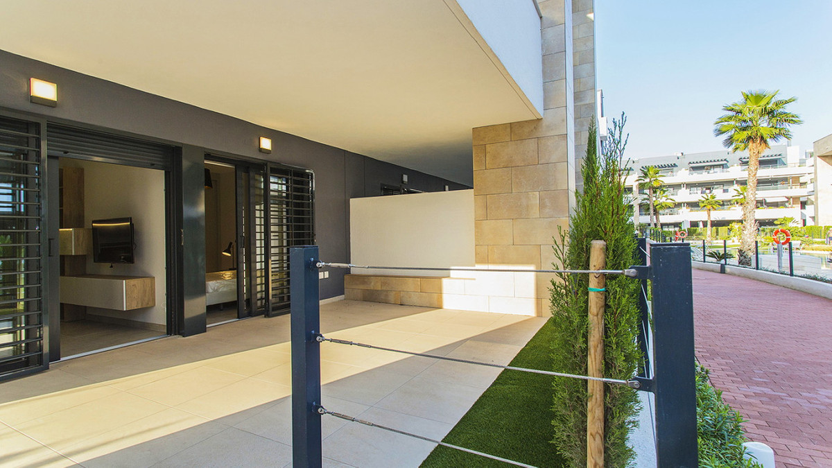 Appartement te koop in Playa Flamenca | 2 slaapkamers H5295430