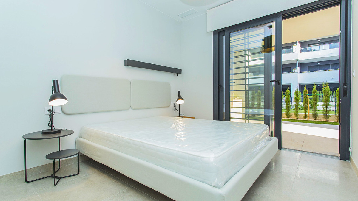 Appartement te koop in Playa Flamenca | 2 slaapkamers H5295430