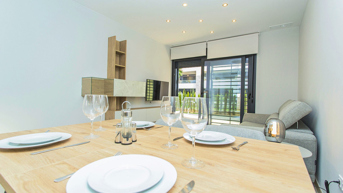 Appartement te koop in Playa Flamenca | 2 slaapkamers H5295430