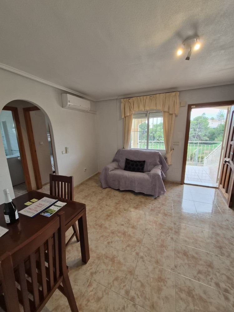 Duplex te koop in Playa Flamenca | 5 slaapkamers H5310760