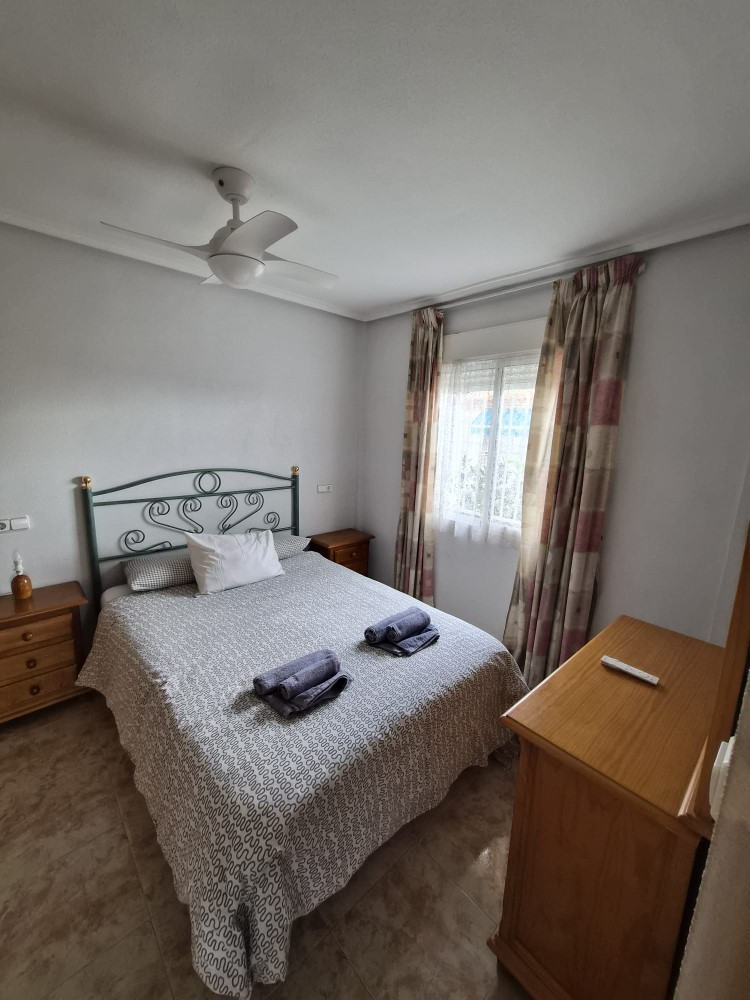 Duplex te koop in Playa Flamenca | 5 slaapkamers H5310760