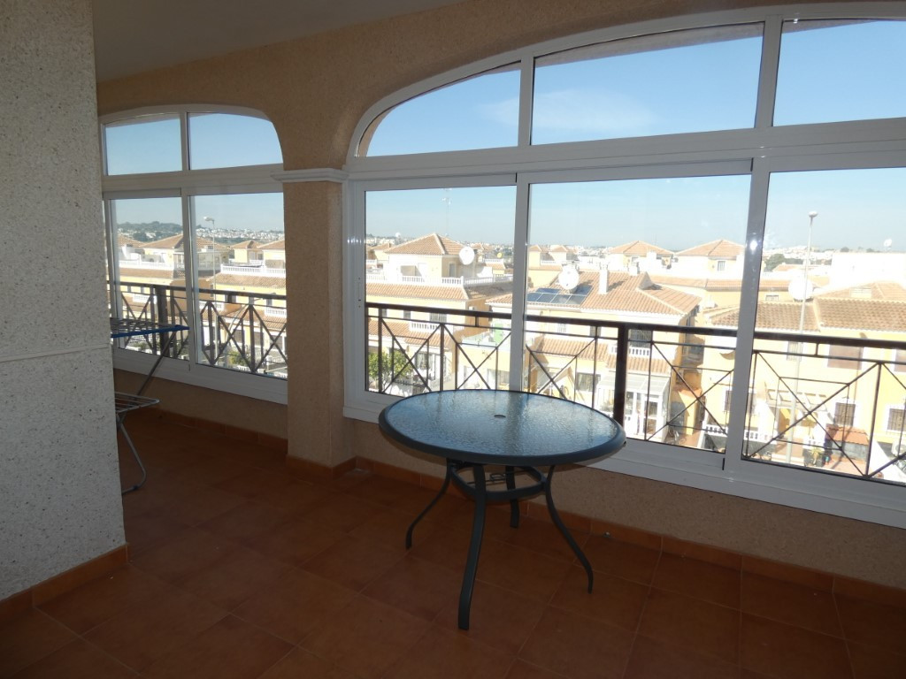Duplex te koop in Playa Flamenca | 3 slaapkamers H5310763