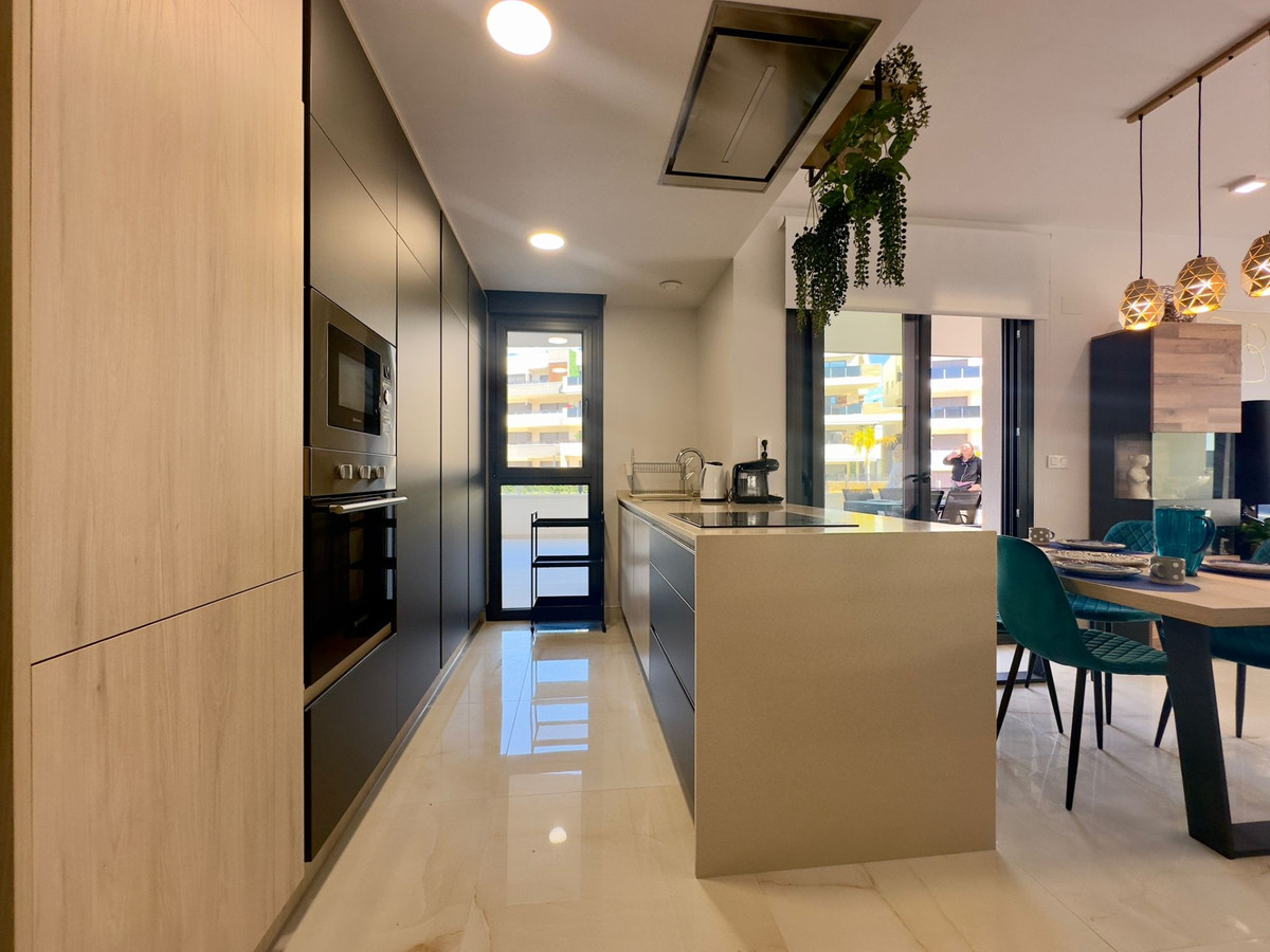 Appartement te koop in Playa Flamenca | 3 slaapkamers H5319151