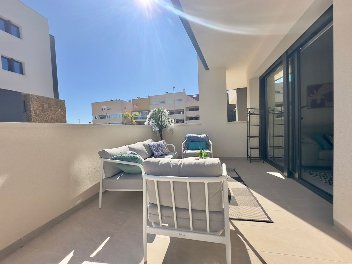Appartement te koop in Playa Flamenca | 3 slaapkamers H5319151