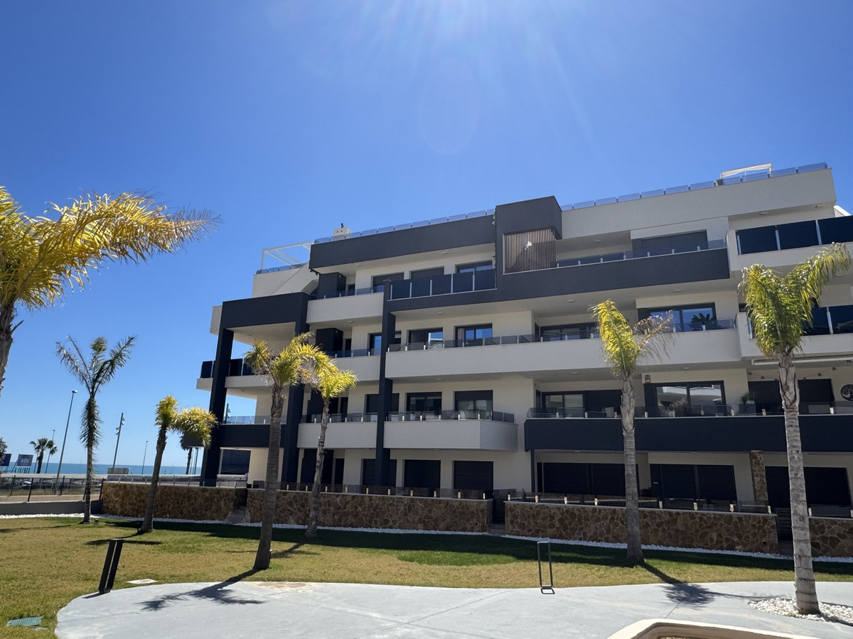 Appartement te koop in Playa Flamenca | 3 slaapkamers H5348281