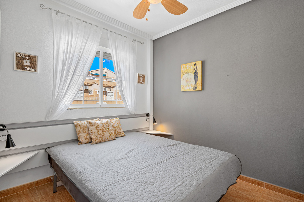 Appartement te koop in Playa Flamenca | 2 slaapkamers H5350165