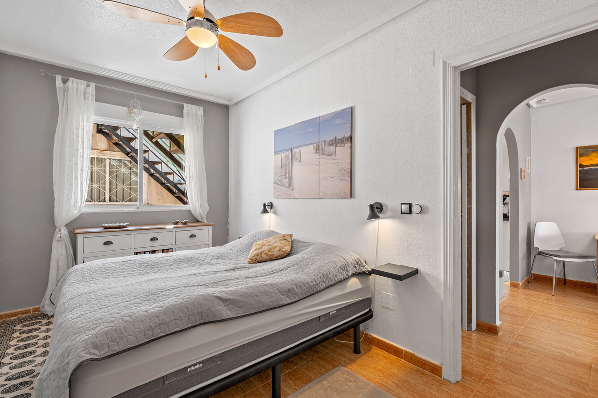 Appartement te koop in Playa Flamenca | 2 slaapkamers H5350165