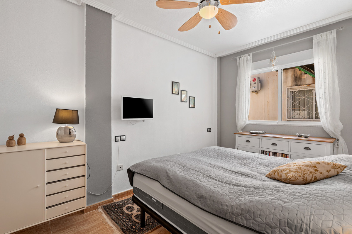 Appartement te koop in Playa Flamenca | 2 slaapkamers H5350165