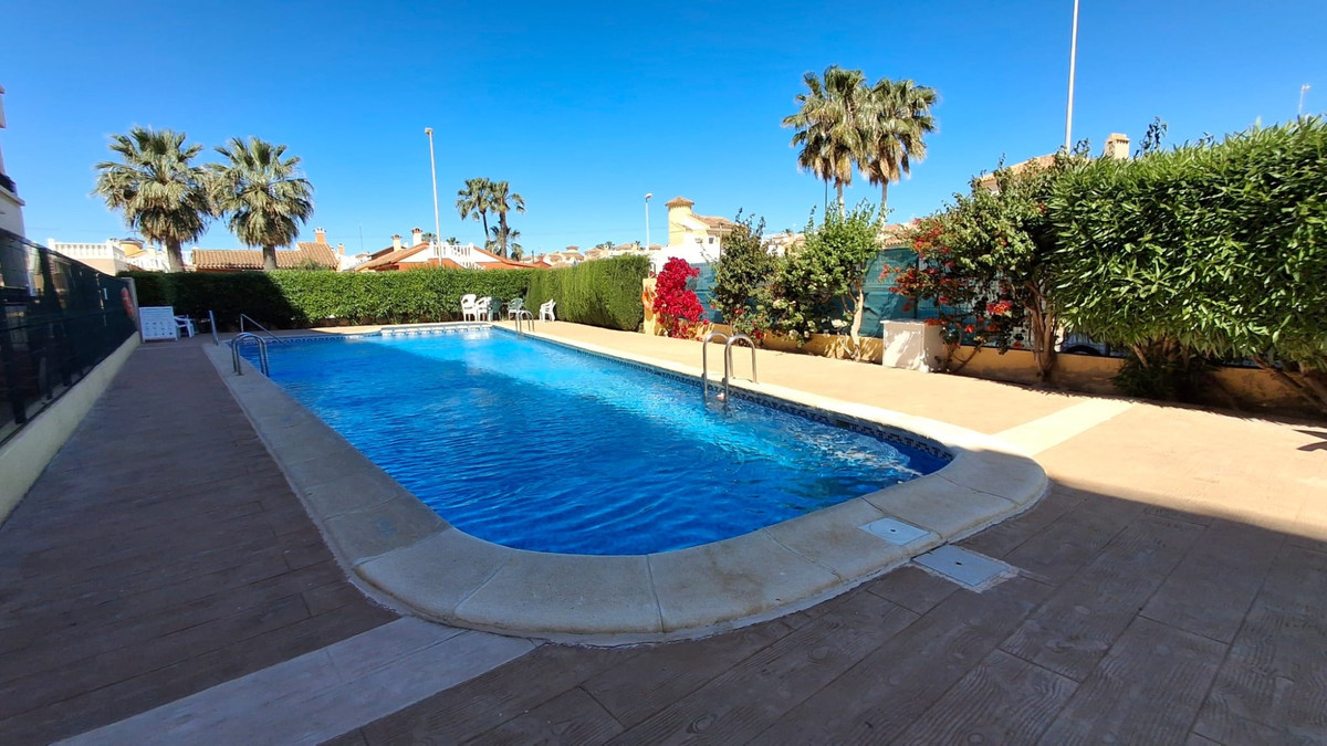 Penthouse te koop in Playa Flamenca | 2 slaapkamers H5383273