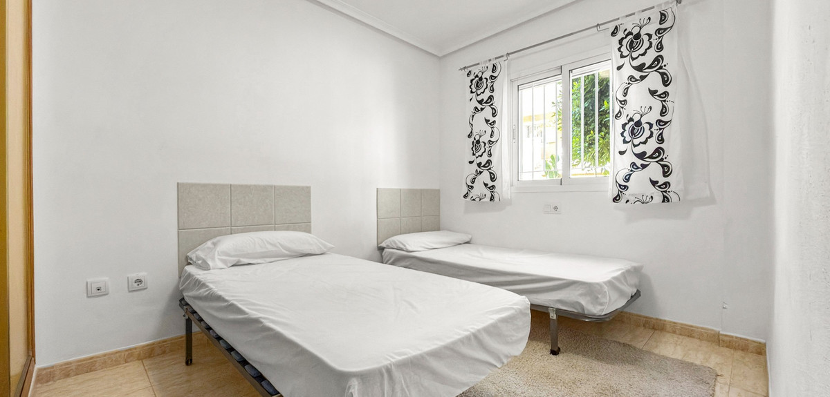 Appartement te koop in Playa Flamenca | 3 slaapkamers H5384098
