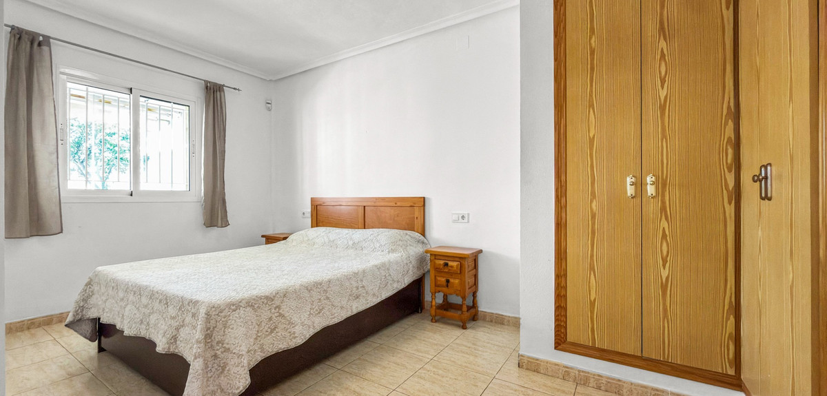 Appartement te koop in Playa Flamenca | 3 slaapkamers H5384098