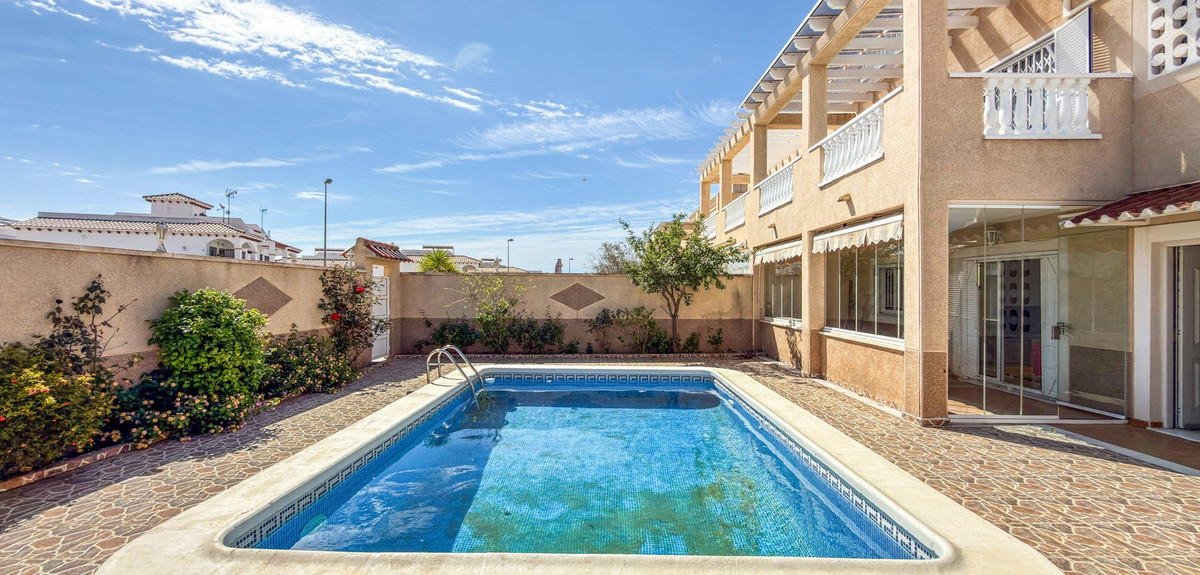 Appartement te koop in Playa Flamenca | 3 slaapkamers H5384098