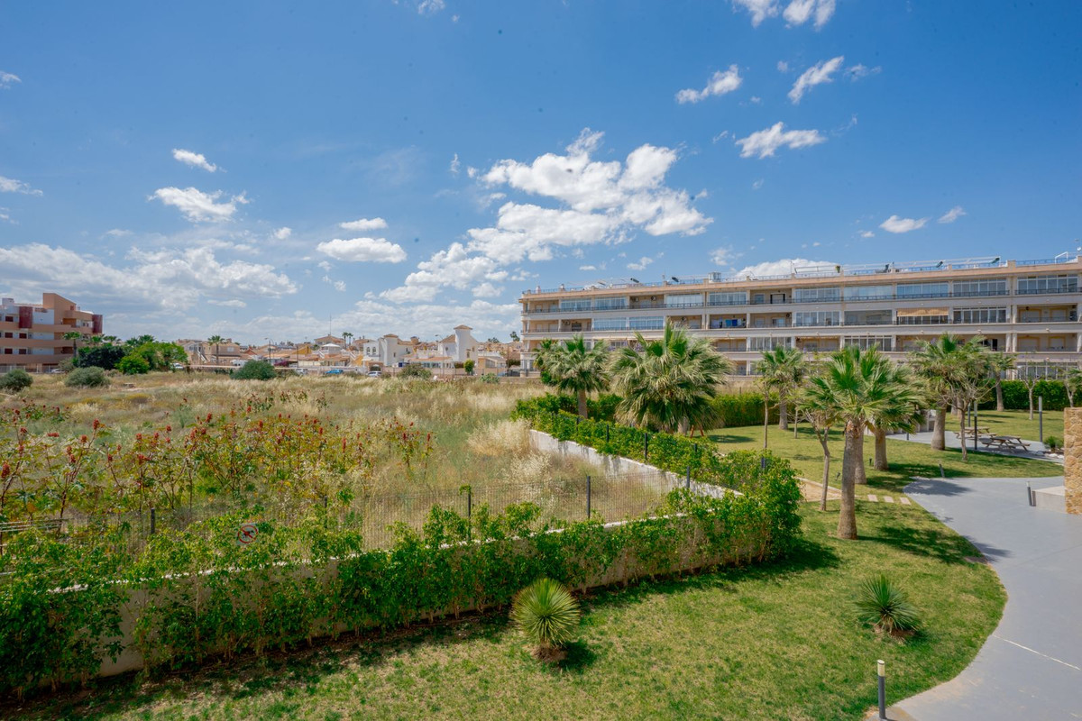 Appartement te koop in Playa Flamenca | 2 slaapkamers H5384251