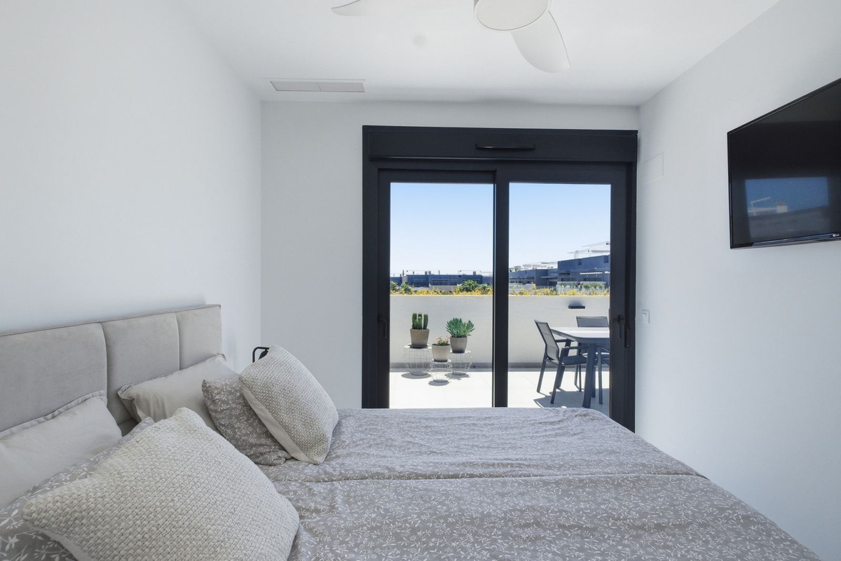 Penthouse te koop in Playa Flamenca | 3 slaapkamers H5398657