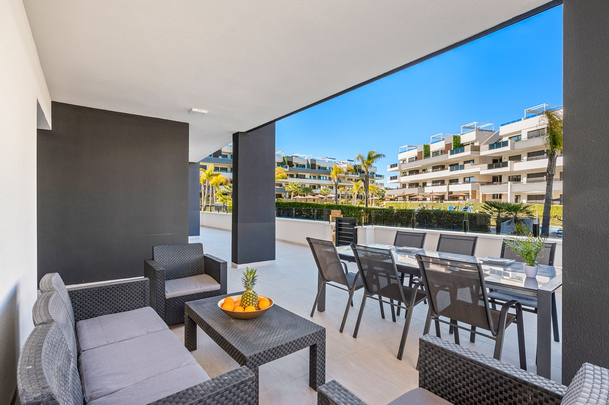 Appartement te koop in Playa Flamenca | 3 slaapkamers H5400850