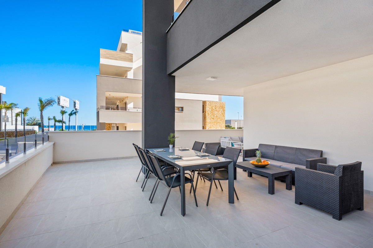Appartement te koop in Playa Flamenca | 3 slaapkamers H5400850