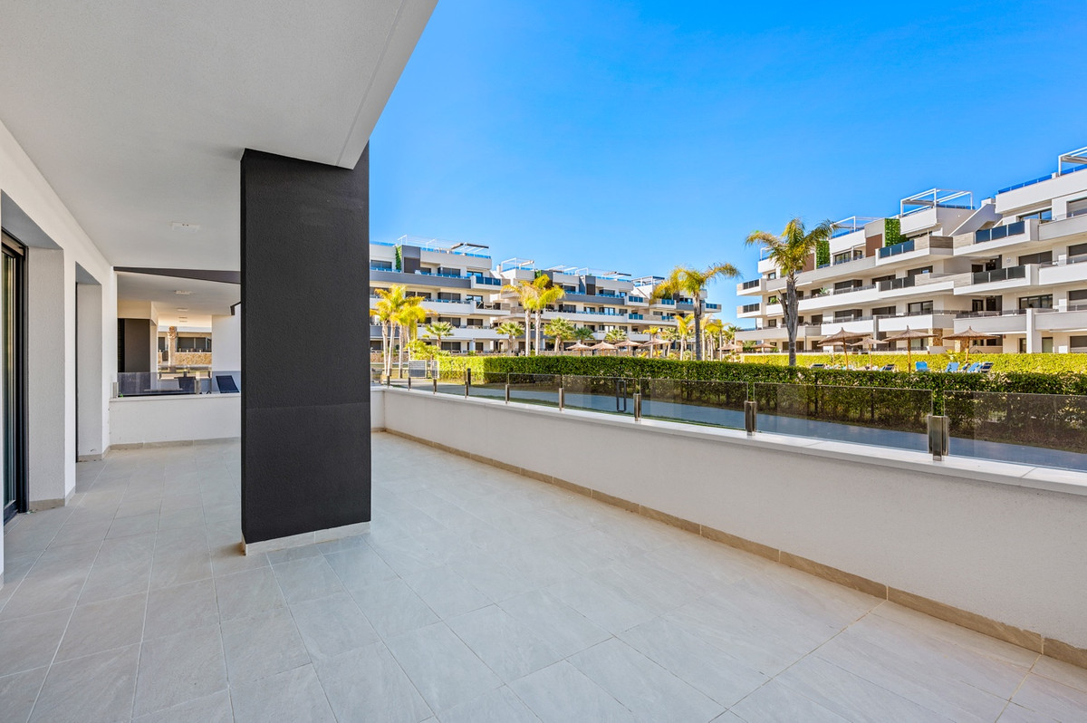 Appartement te koop in Playa Flamenca | 3 slaapkamers H5400850