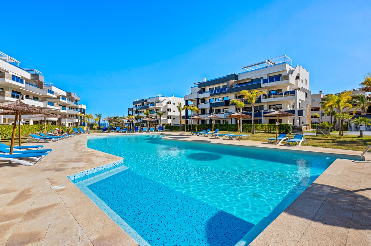 Appartement te koop in Playa Flamenca | 3 slaapkamers H5400850