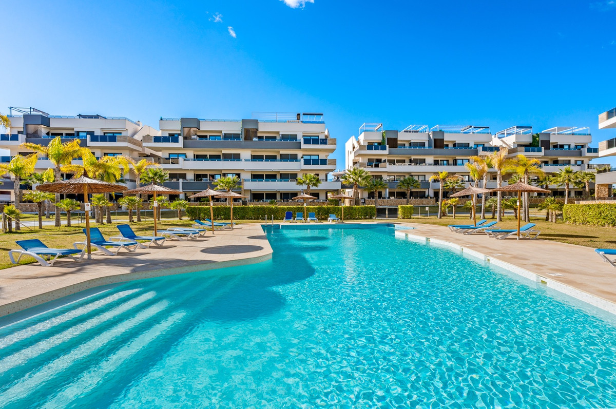 Appartement te koop in Playa Flamenca | 3 slaapkamers H5400850