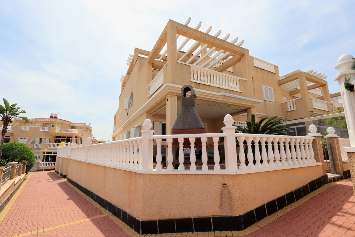 Appartement te koop in Playa Flamenca | 3 slaapkamers H5402164