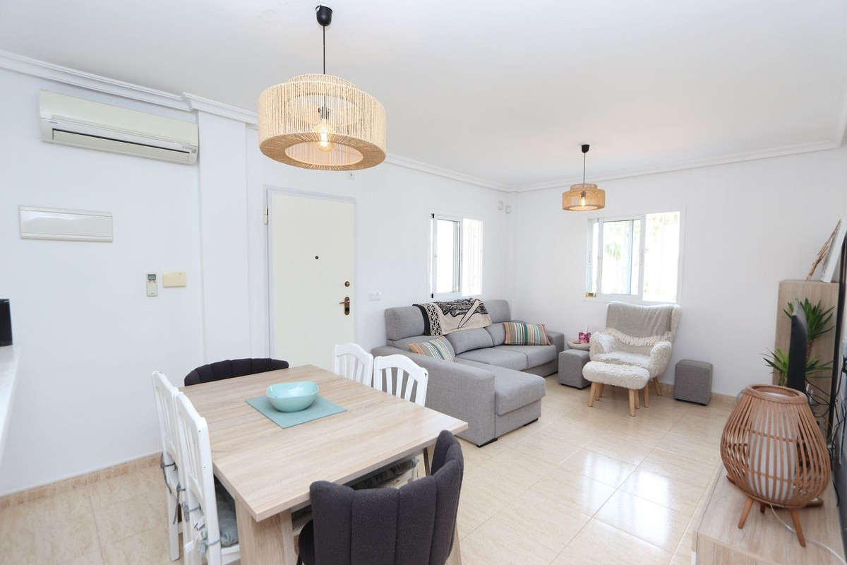 Appartement te koop in Playa Flamenca | 3 slaapkamers H5402164