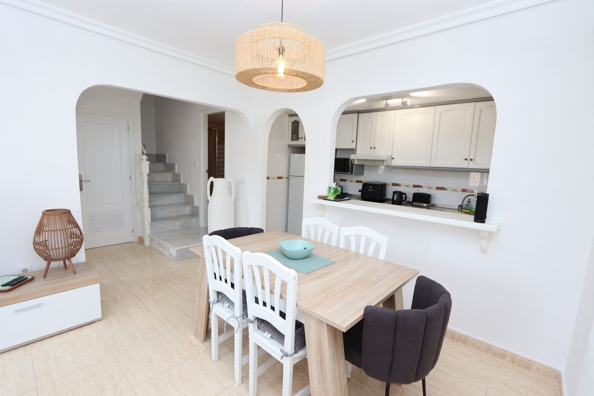 Appartement te koop in Playa Flamenca | 3 slaapkamers H5402164