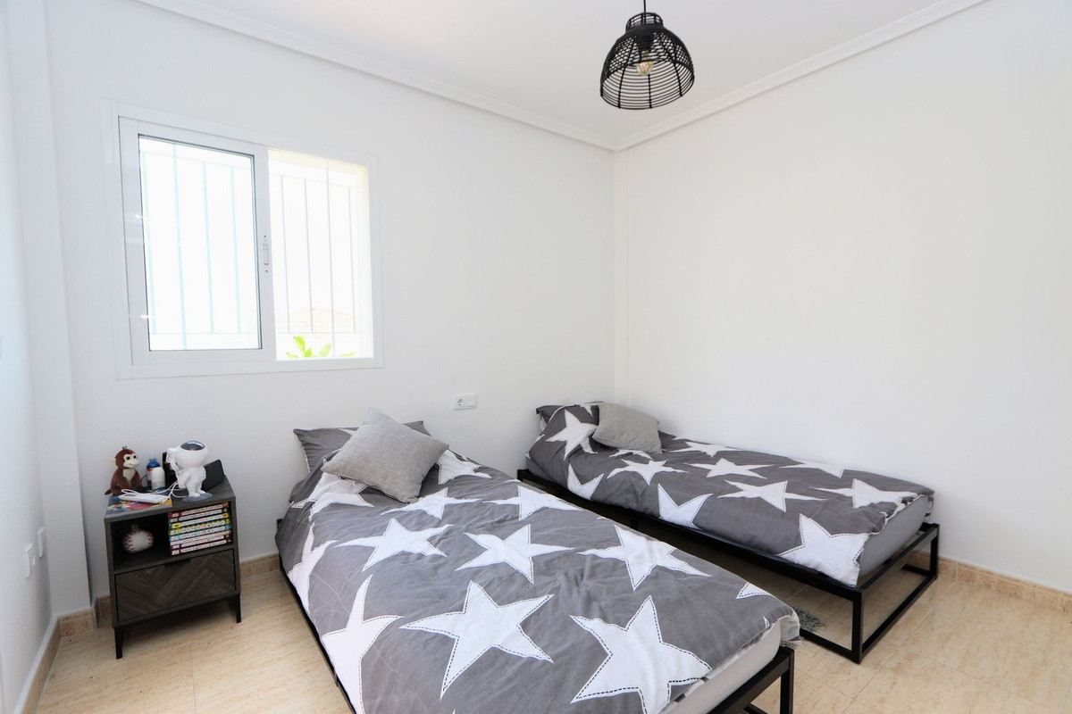 Appartement te koop in Playa Flamenca | 3 slaapkamers H5402164